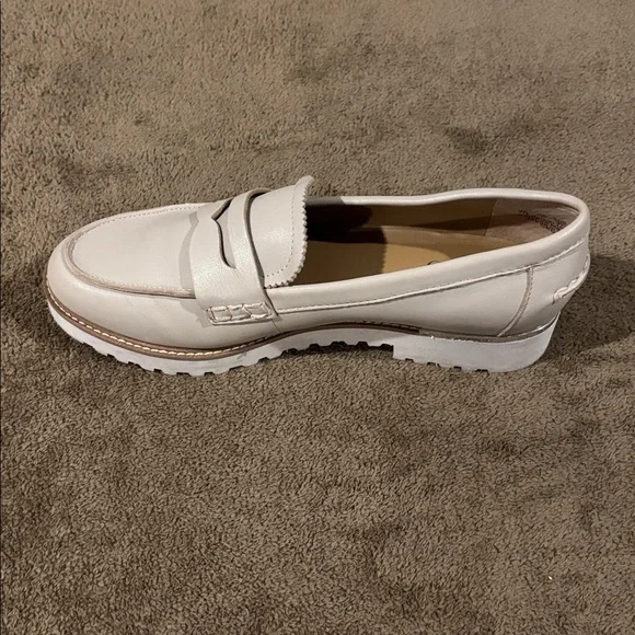 Franco Sarto Taupe Leather Cedra Loafers With Silver Accents - Size 7 - Picture 4 of 7